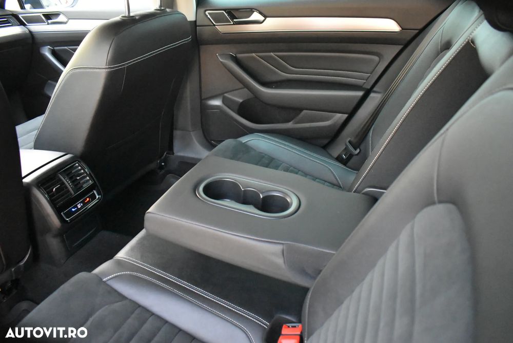 Volkswagen Passat 2.0 TDI DSG Comfortline - 19