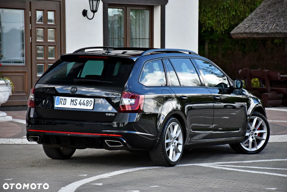 Skoda Octavia 2.0 TDI DSG RS - 20