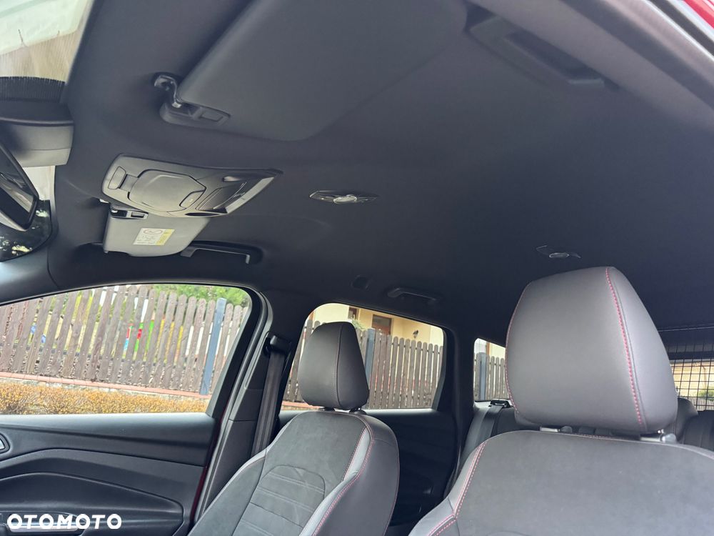 Ford Kuga 2.0 TDCi 4x4 ST-Line - 40