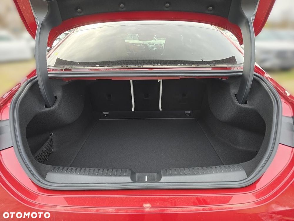 Mercedes-Benz CLA 250+ 85kWh - 7