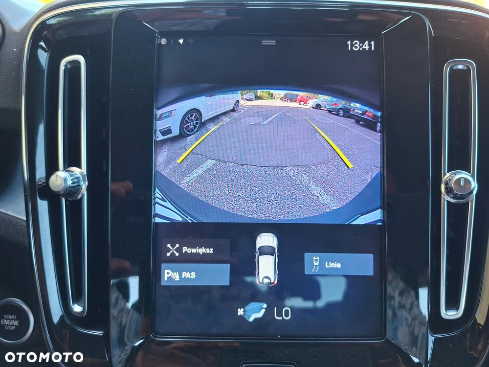 Volvo XC 40 D4 AWD Geartronic Momentum - 25