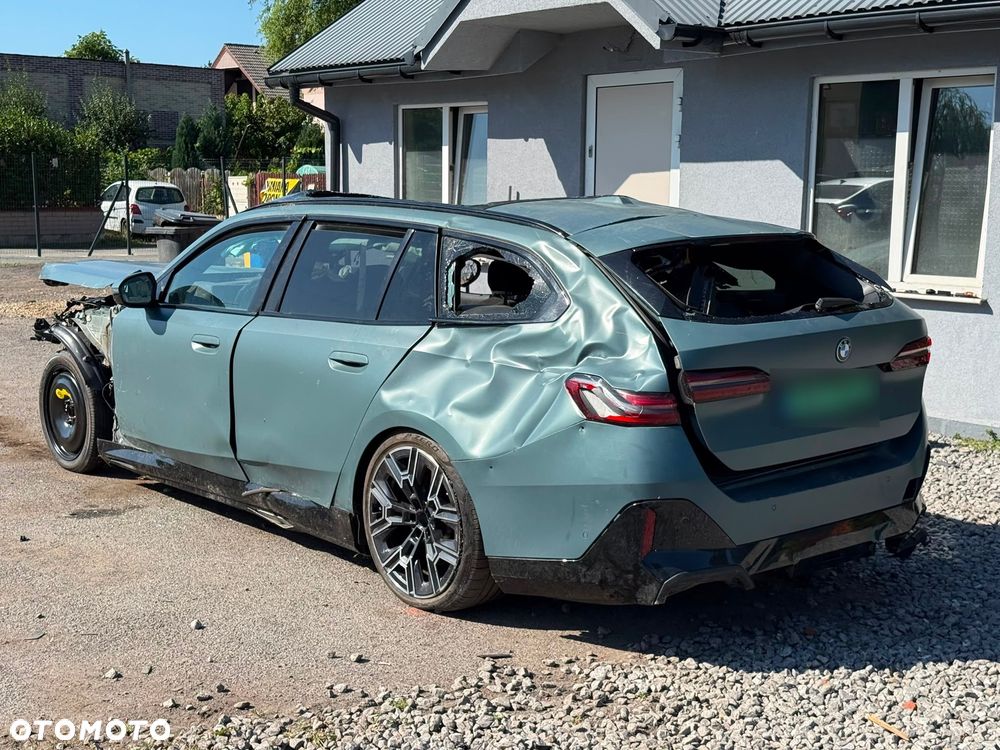 BMW i5 83.9kWh eDrive40 M Sport - 2