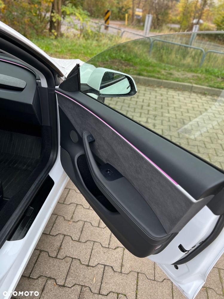 Tesla Model 3 Long Range AWD - 25