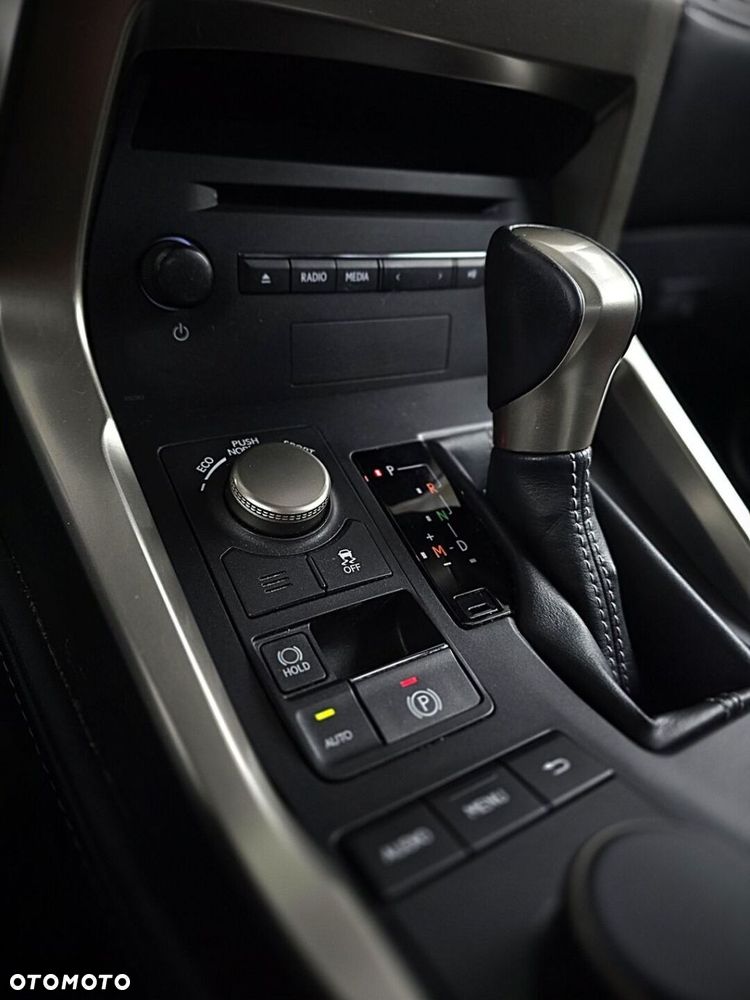 Lexus NX 200t Comfort AWD - 17