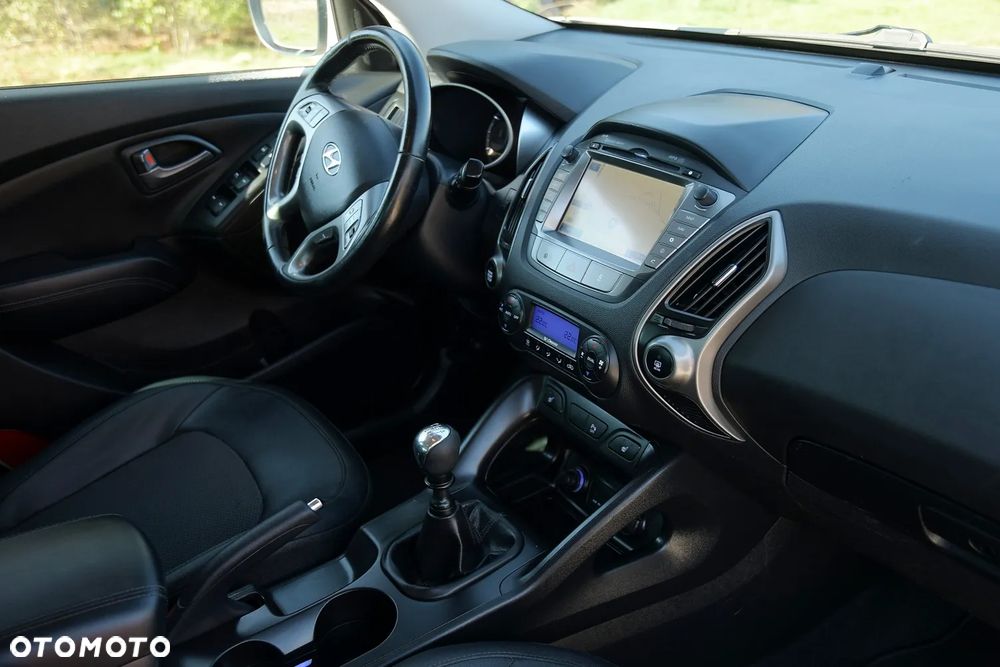 Hyundai ix35 1.6 2WD Fifa World Cup Edition - 21