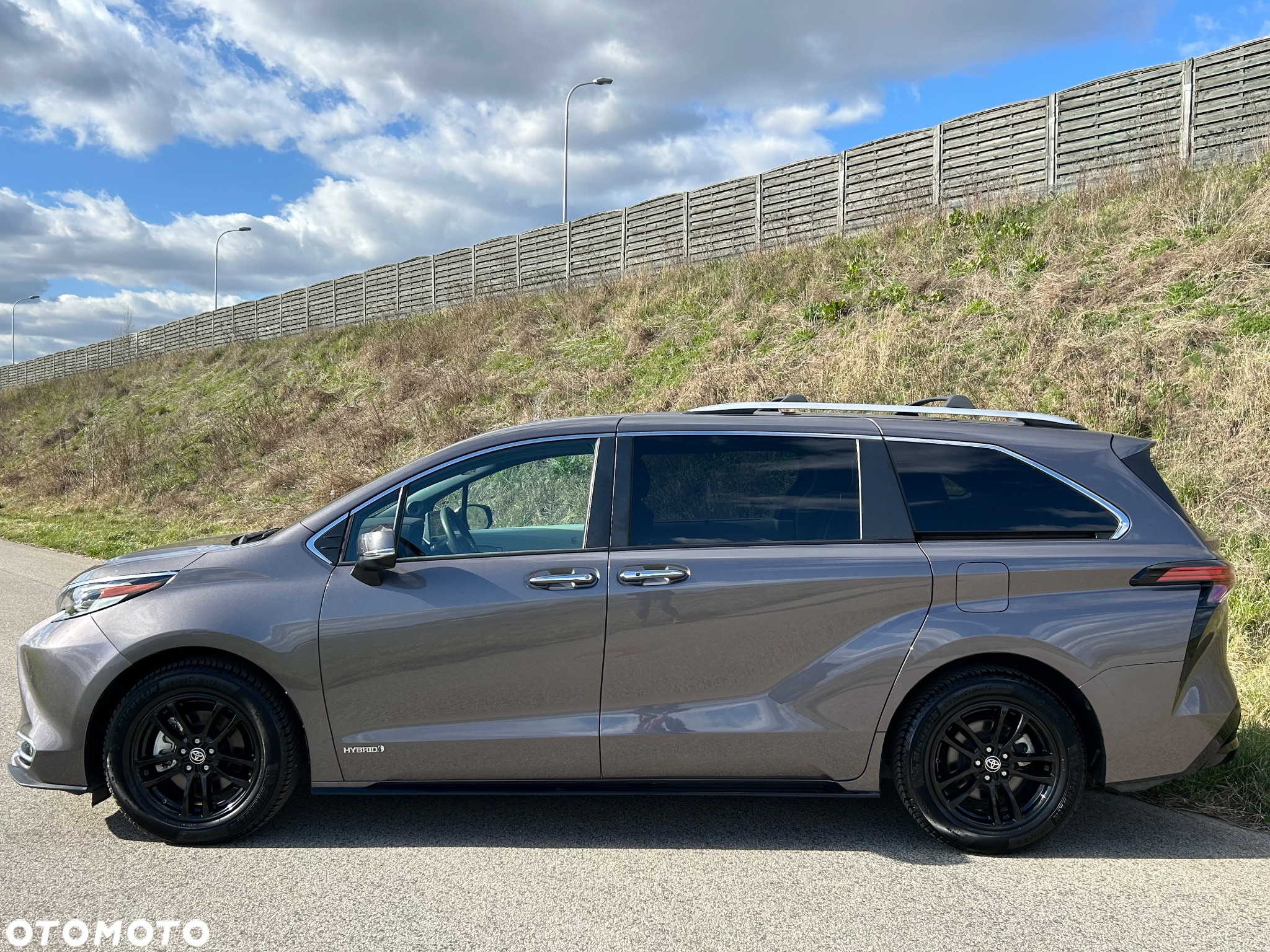 Toyota Sienna - 15