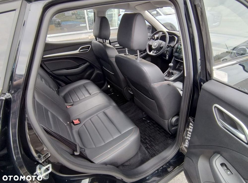 MG ZS - 14
