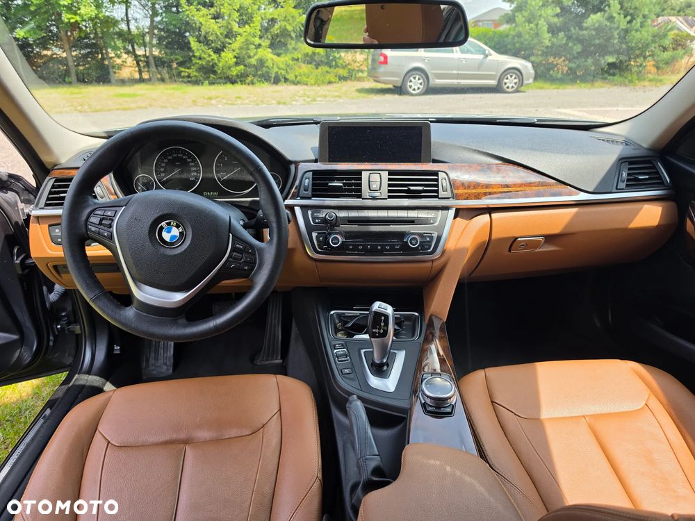 BMW Seria 3 328i xDrive - 7