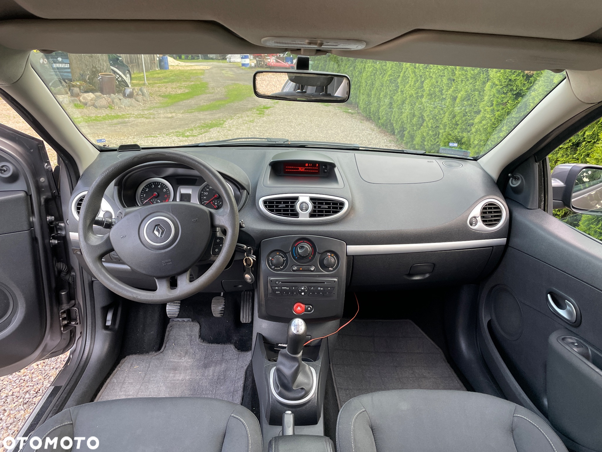 Renault Clio - 26