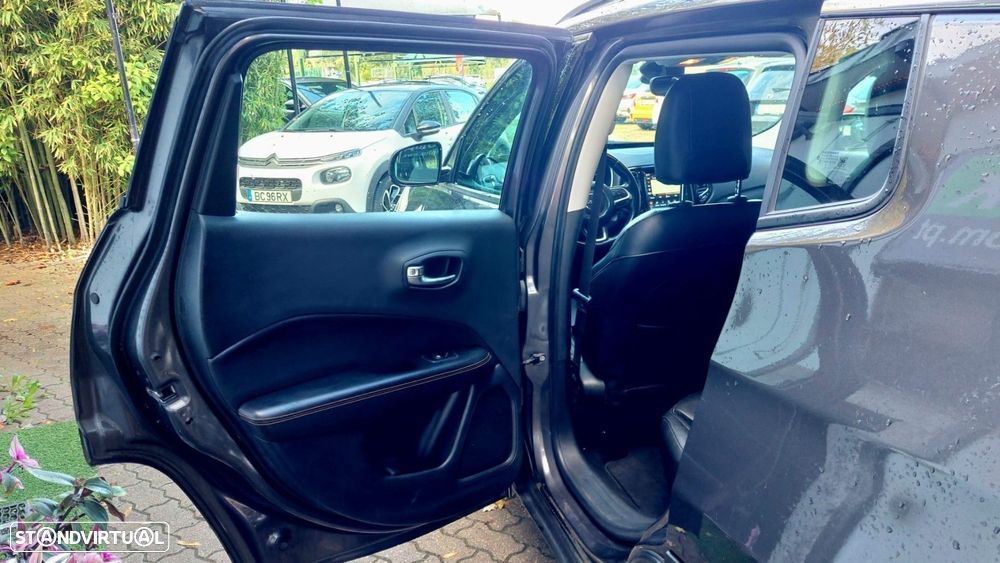 Jeep Compass 1.6 M-Jet Limited - 12