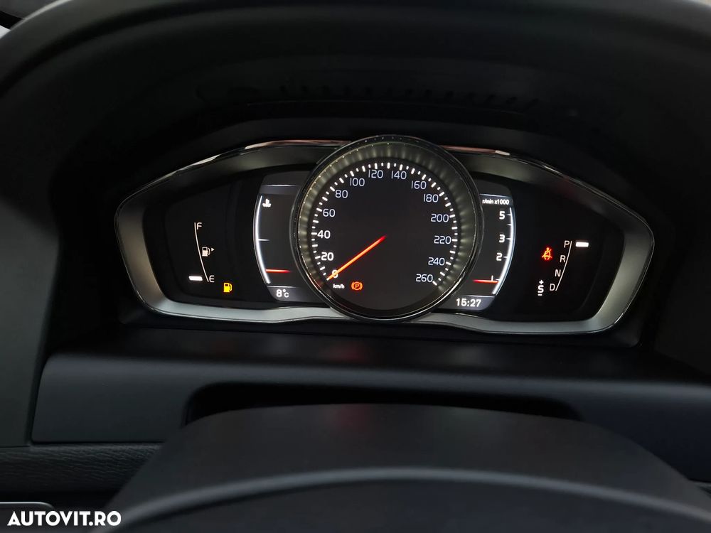 Volvo XC 60 D4 Geartronic Summum - 17