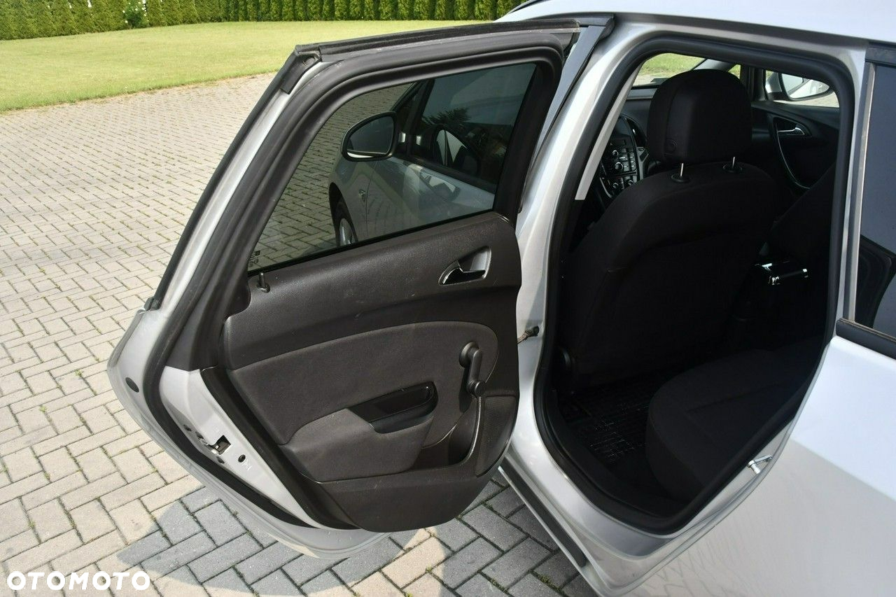 Opel Astra - 17