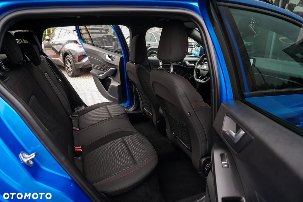 Ford Focus - 25
