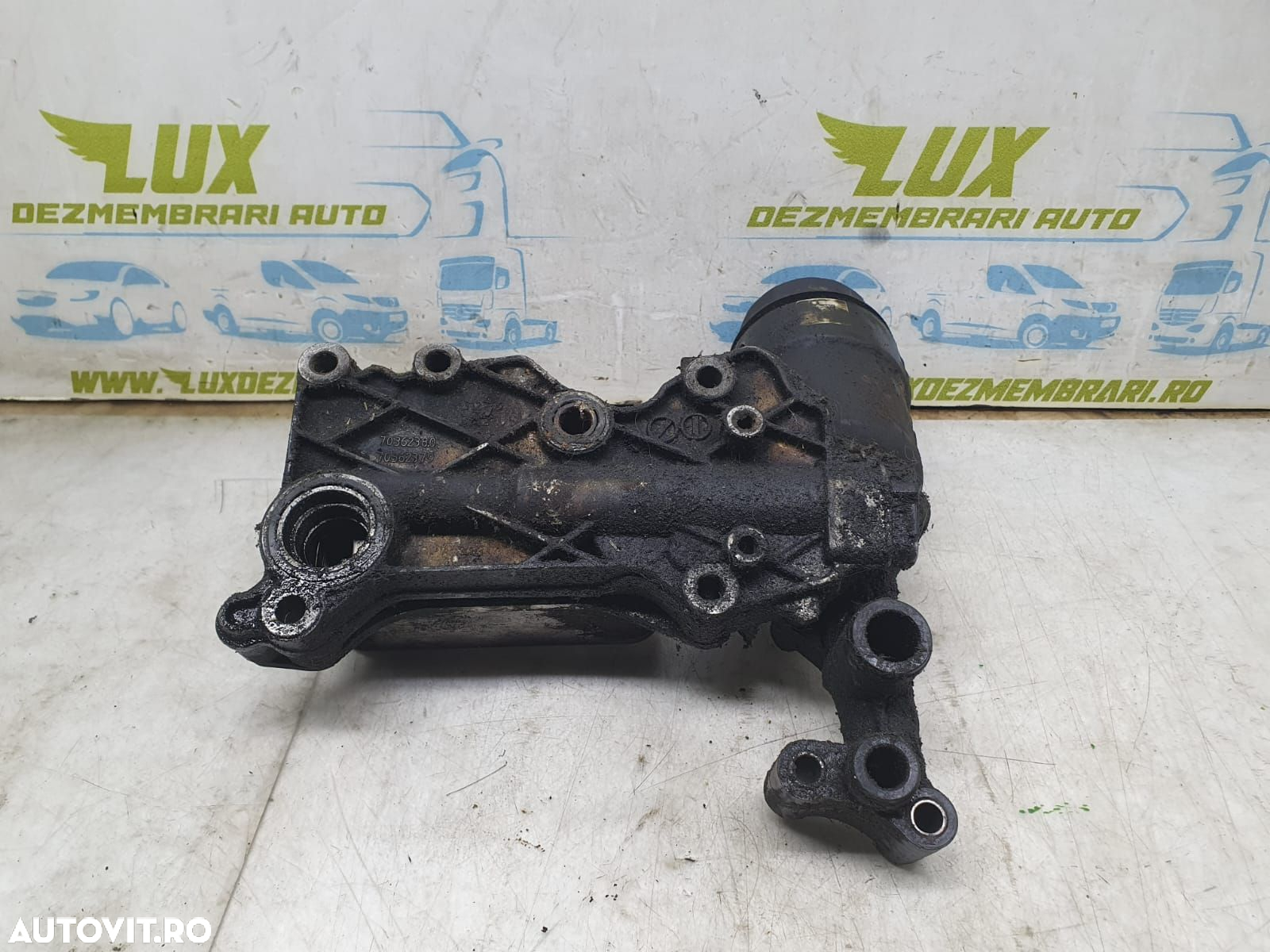 Carcasa filtru ulei 2.2 cdi om651 70321178 Mercedes-Benz CLS-Class C2 - 2