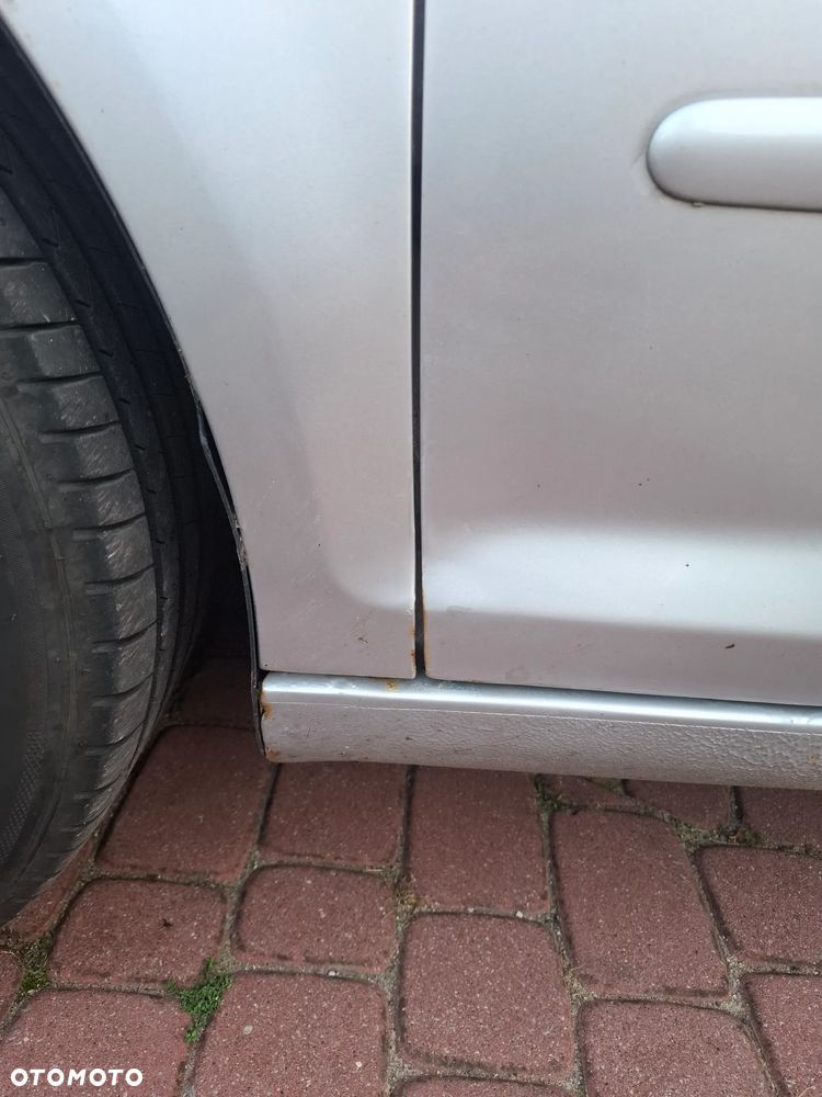 Volkswagen Golf Plus - 18