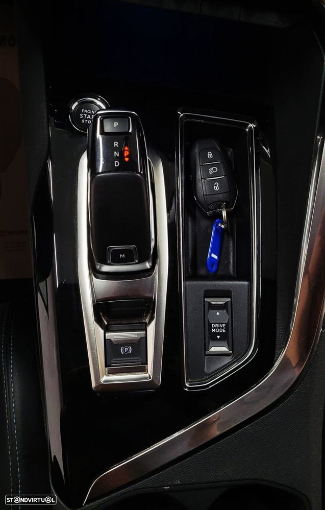 Peugeot 5008 1.2 PureTech Allure Pack EAT8 - 18