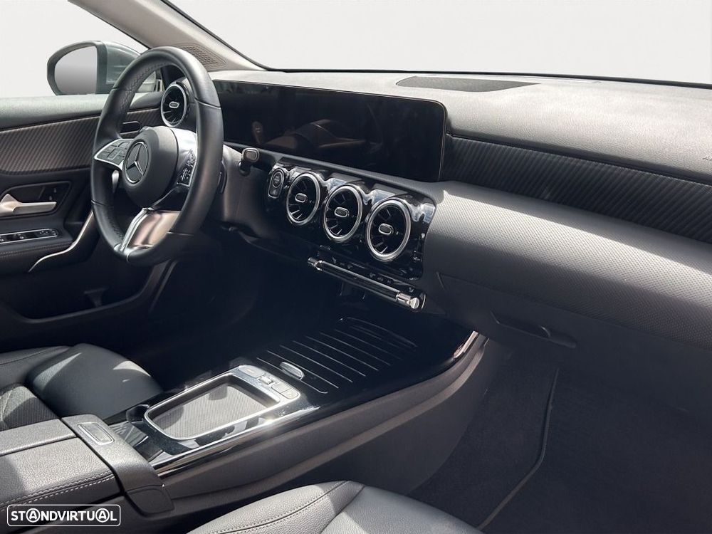 Mercedes-Benz A 180 Limousine d - 13