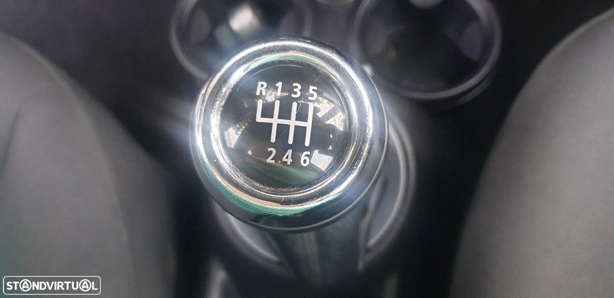 MINI 3 Portas One D - 15