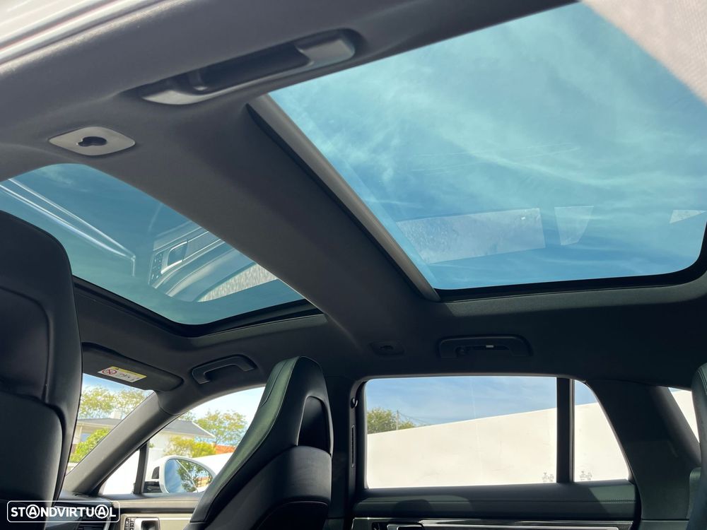 Porsche Panamera Sport Turismo - 21