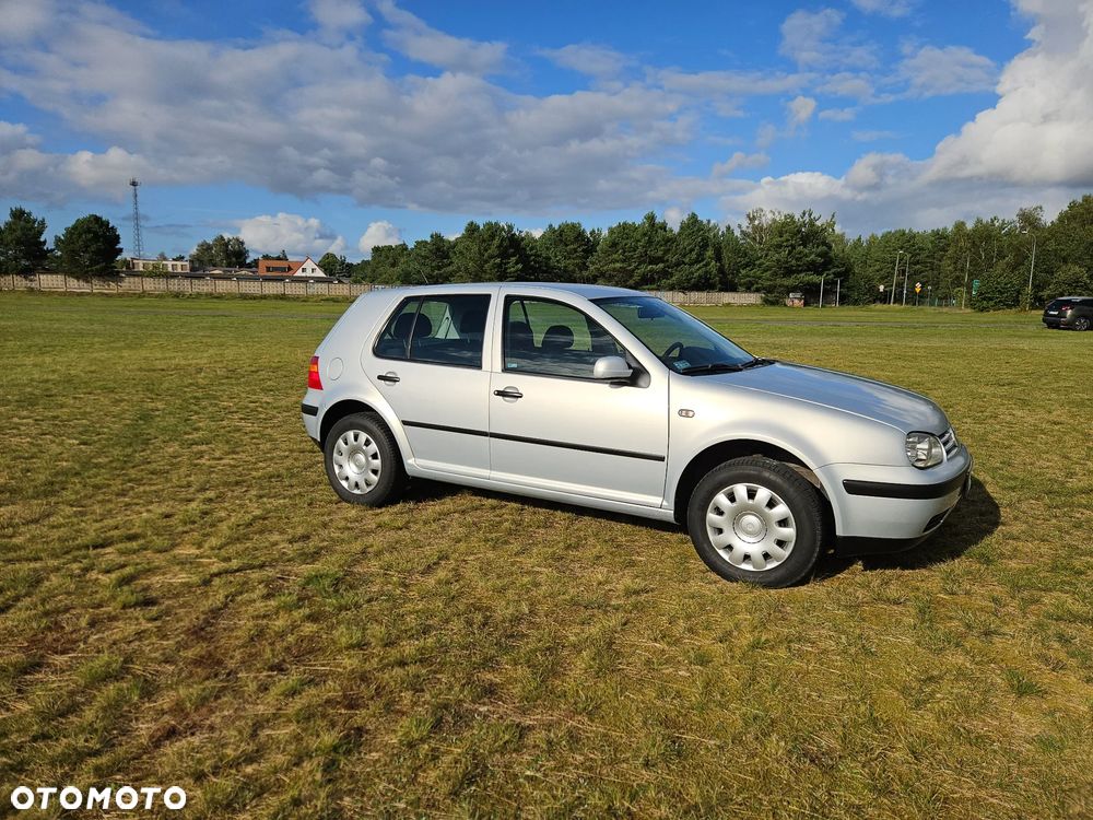 Volkswagen Golf 1.6 Basis - 8