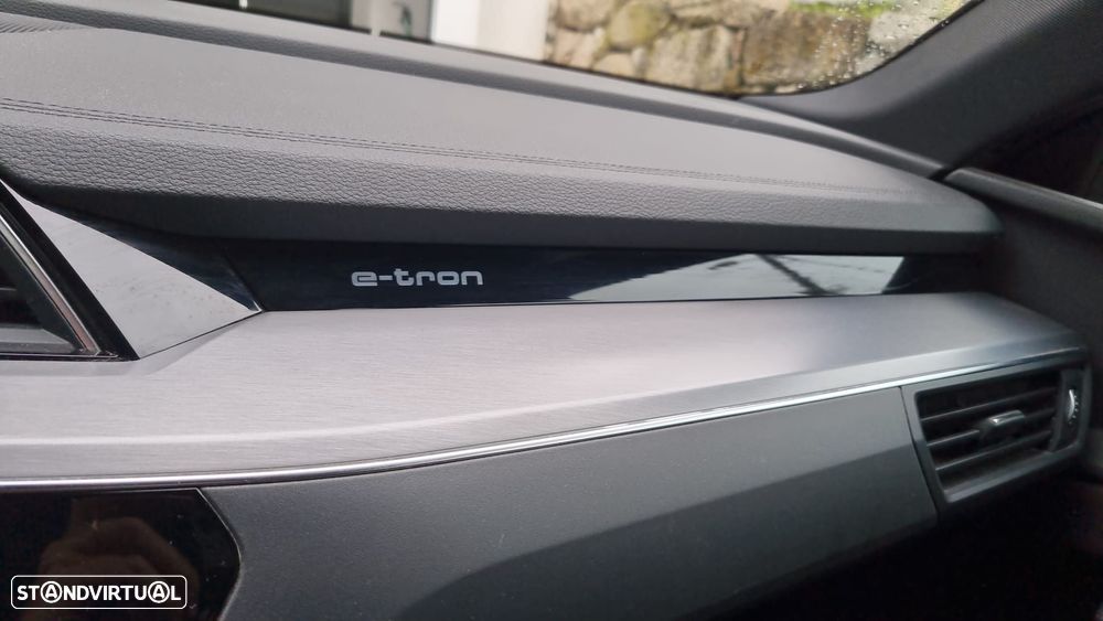 Audi e-tron 55 quattro S line - 14