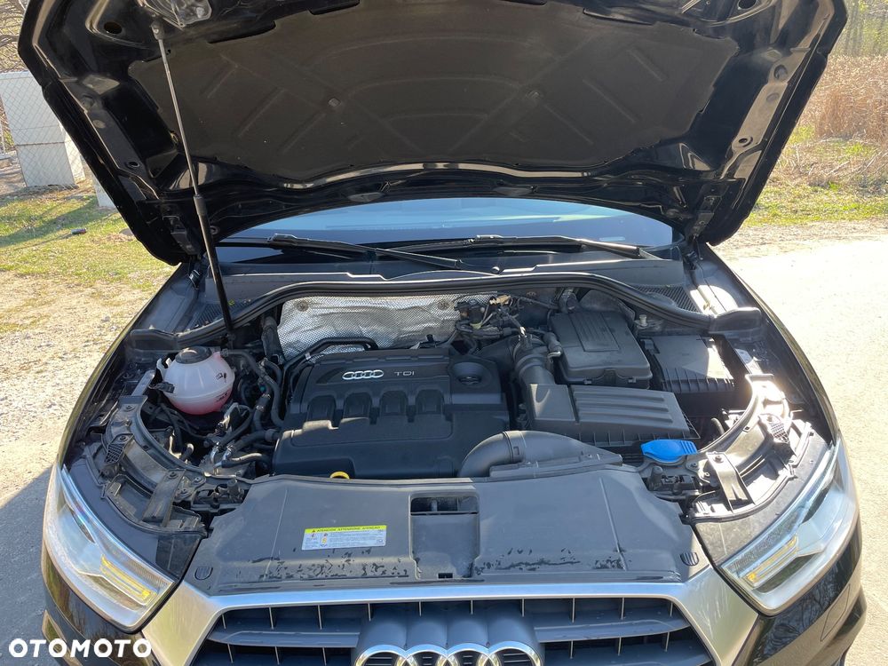Audi Q3 2.0 TDI S tronic design - 30