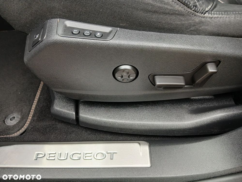 Peugeot 5008 BlueHDI 120 EAT6 Stop & Start Business Line - 20