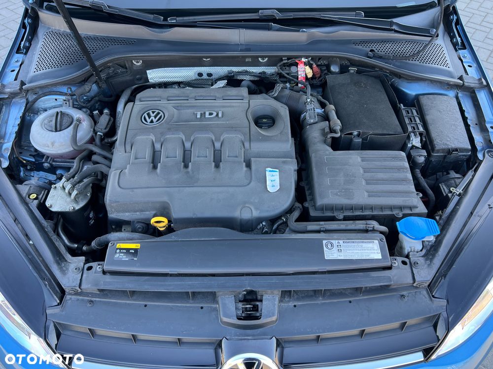 Volkswagen Golf 1.6 TDI BMT Comfortline - 10