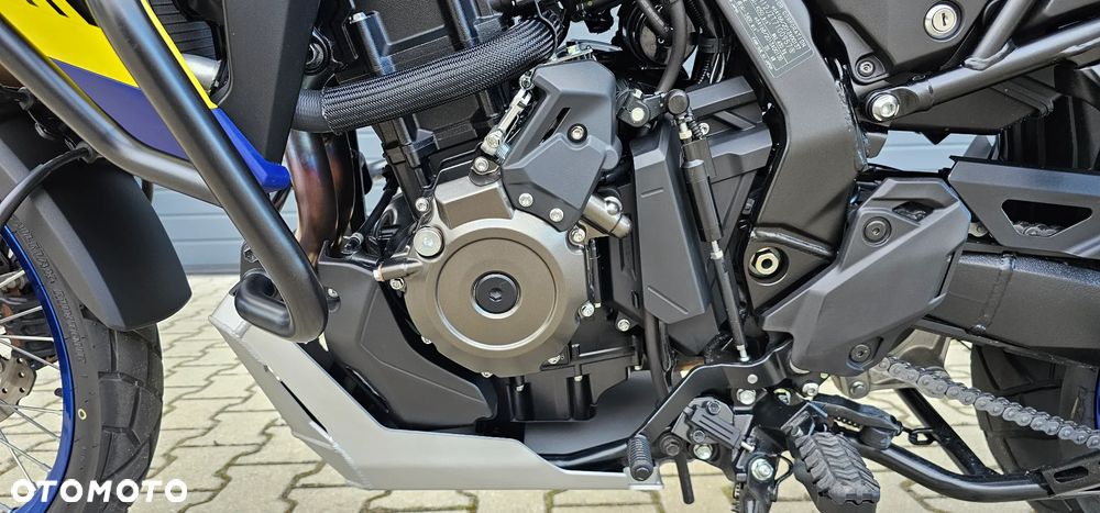 Suzuki DL - 6
