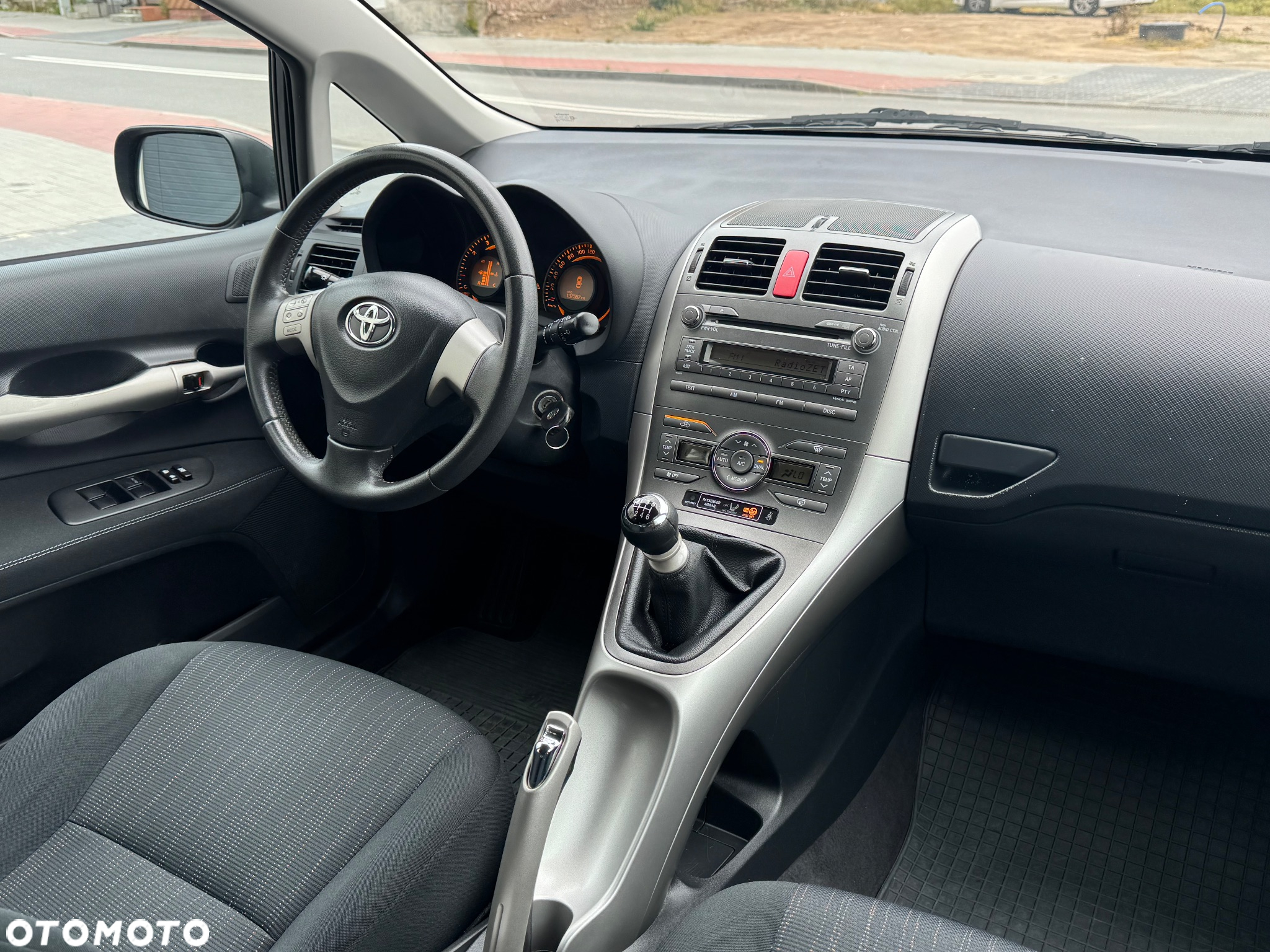 Toyota Auris 1.33 VVT-i Premium - 28