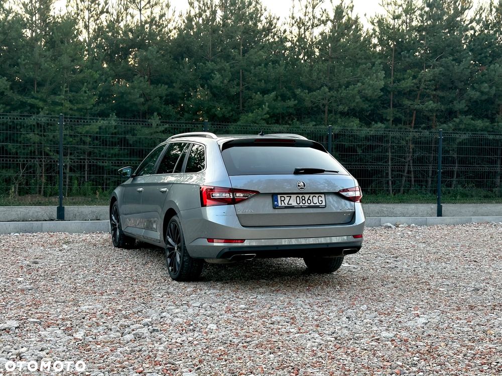 Skoda Superb 2.0 TSI 4x4 DSG Style - 37