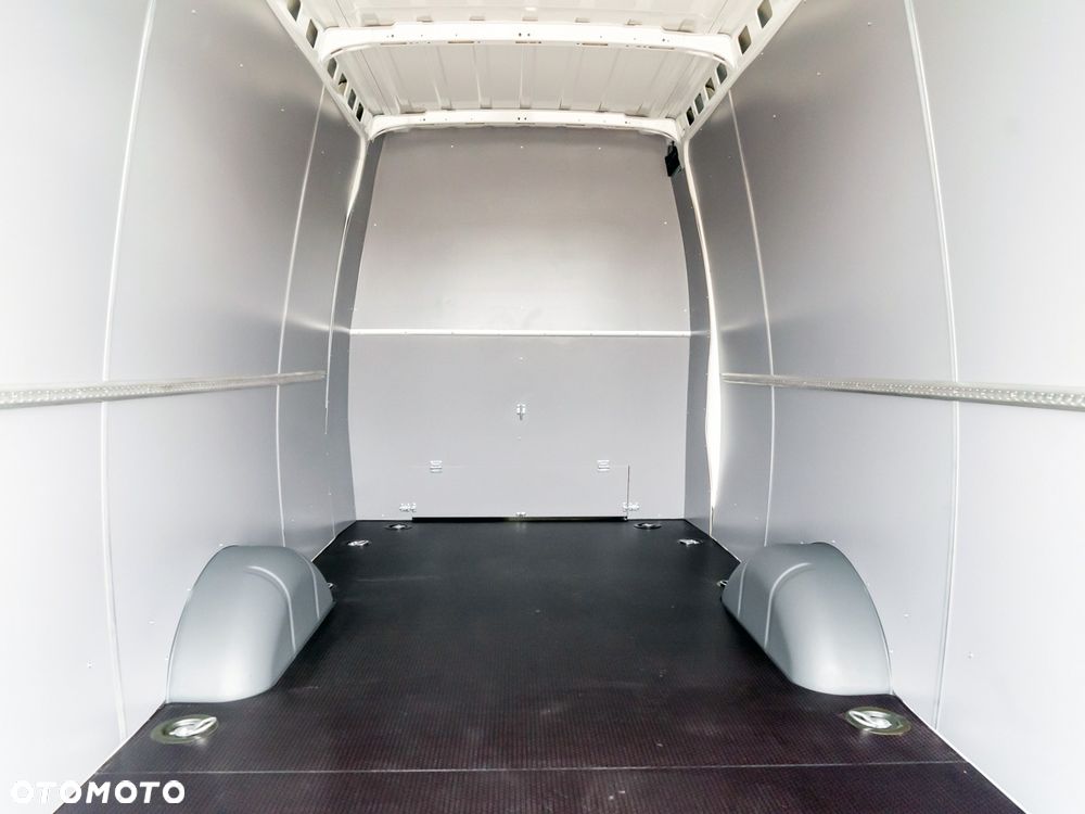 Iveco Daily 35S18HV brygadówka - 8