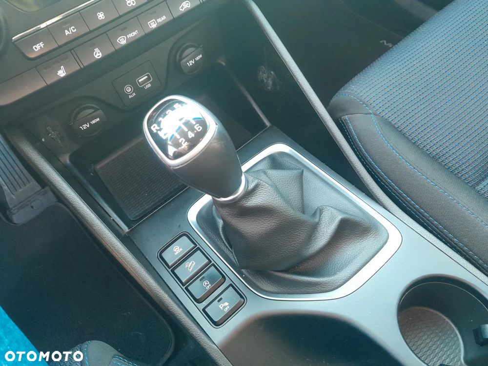 Hyundai Tucson 1.6 GDI BlueDrive GO 2WD - 15