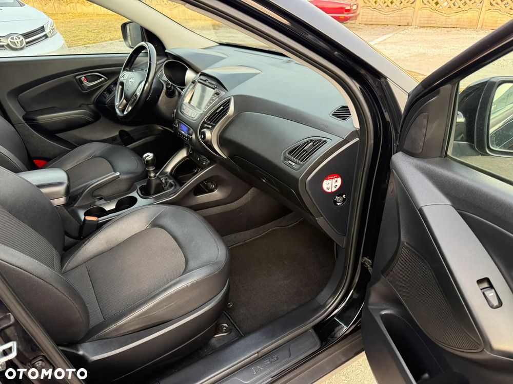 Hyundai ix35 1.6 2WD Fifa World Cup Edition - 34