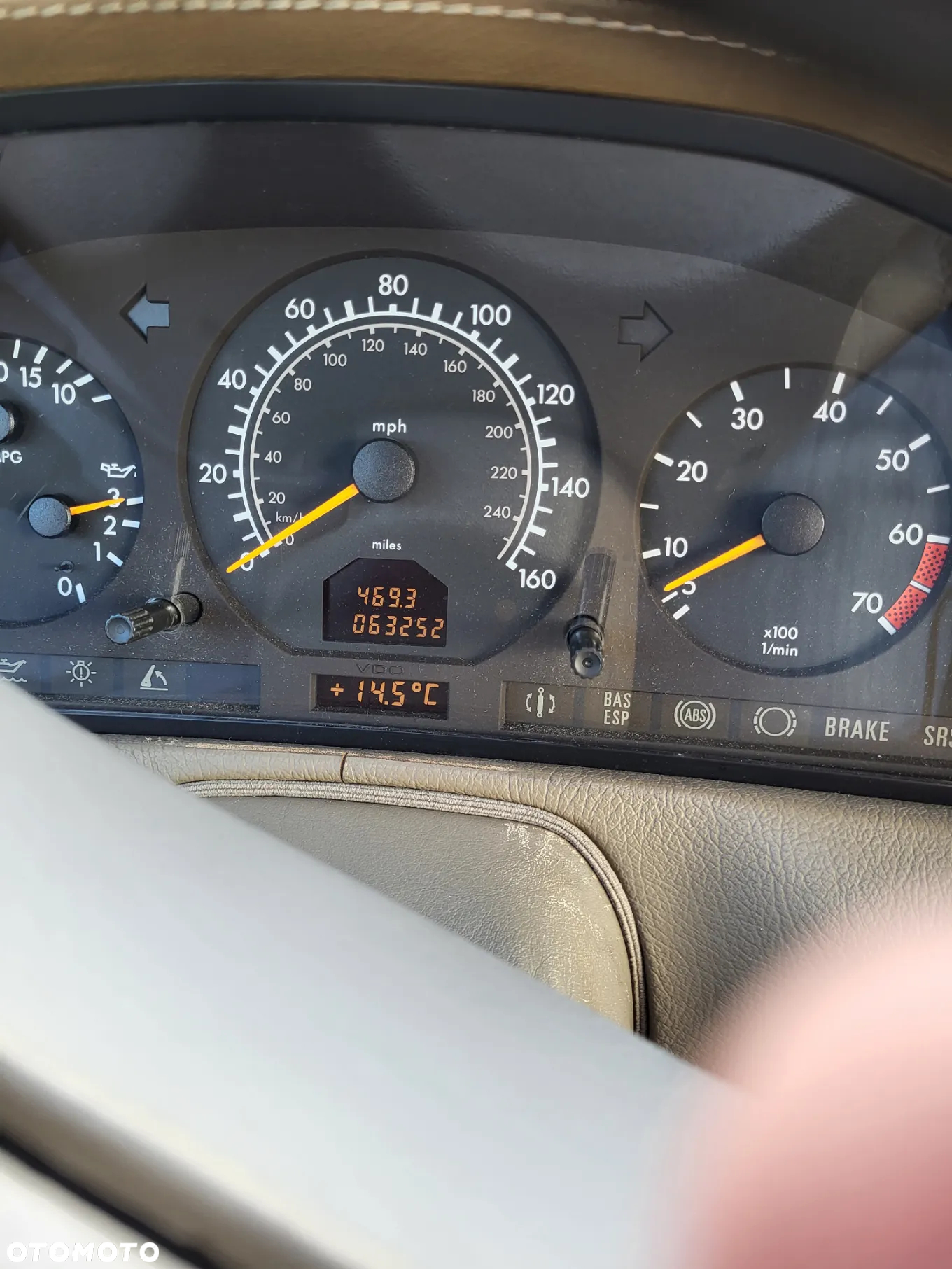 Mercedes-Benz SL - 16