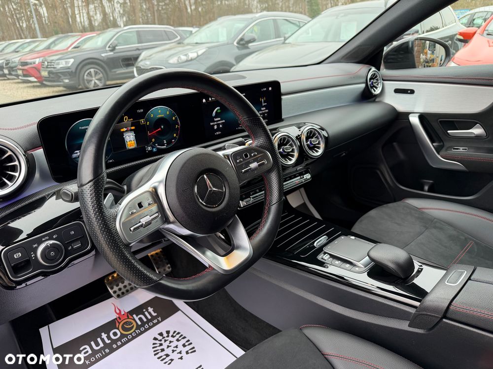 Mercedes-Benz CLA 180 AMG Line 7G-DCT - 23