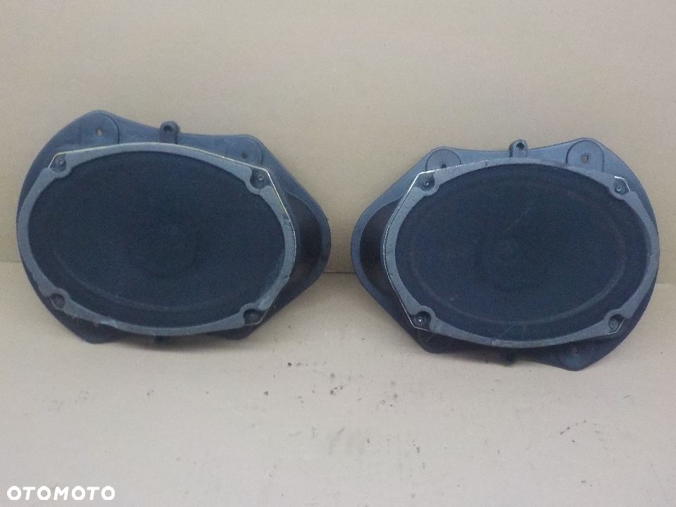 CHRYSLER 300C GŁOŚNIK LEWY LUB PRAWY BOSTON  P05059067AC