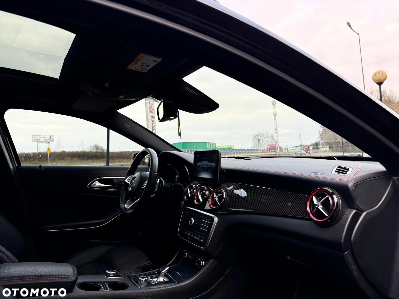 Mercedes-Benz GLA AMG 45 4-Matic - 10
