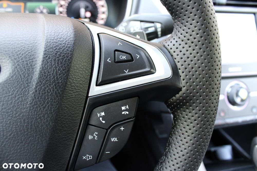 Ford Mondeo - 16