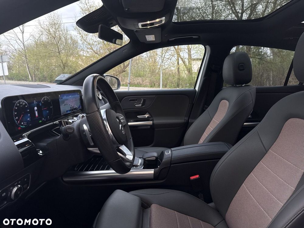 Mercedes-Benz EQA 250 66.5kWh Electric Art - 19