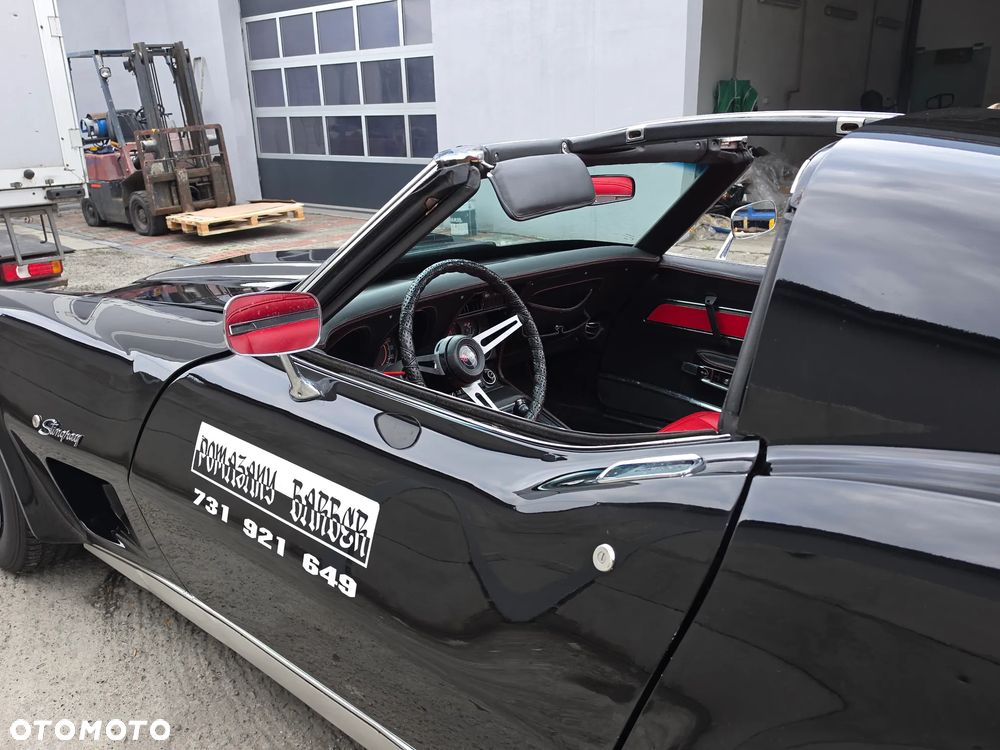 Chevrolet Corvette - 15