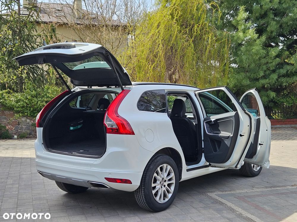 Volvo XC 60 D4 Momentum - 7