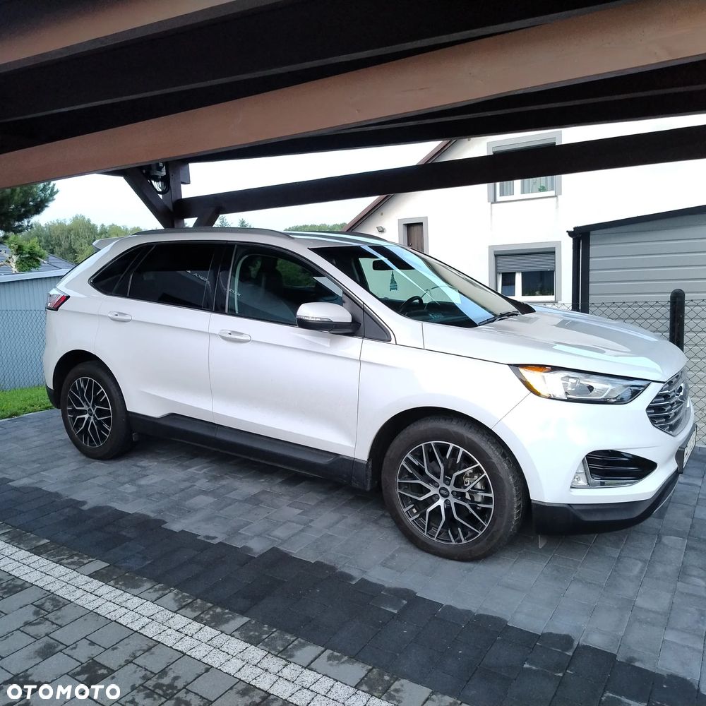 Ford Edge - 1