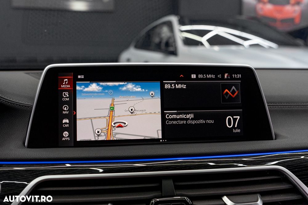 BMW Seria 7 730d MHEV - 38