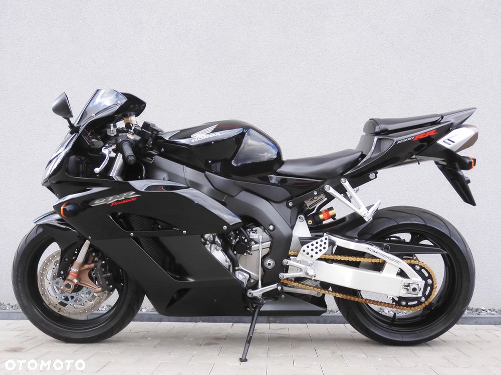 Honda CBR - 33