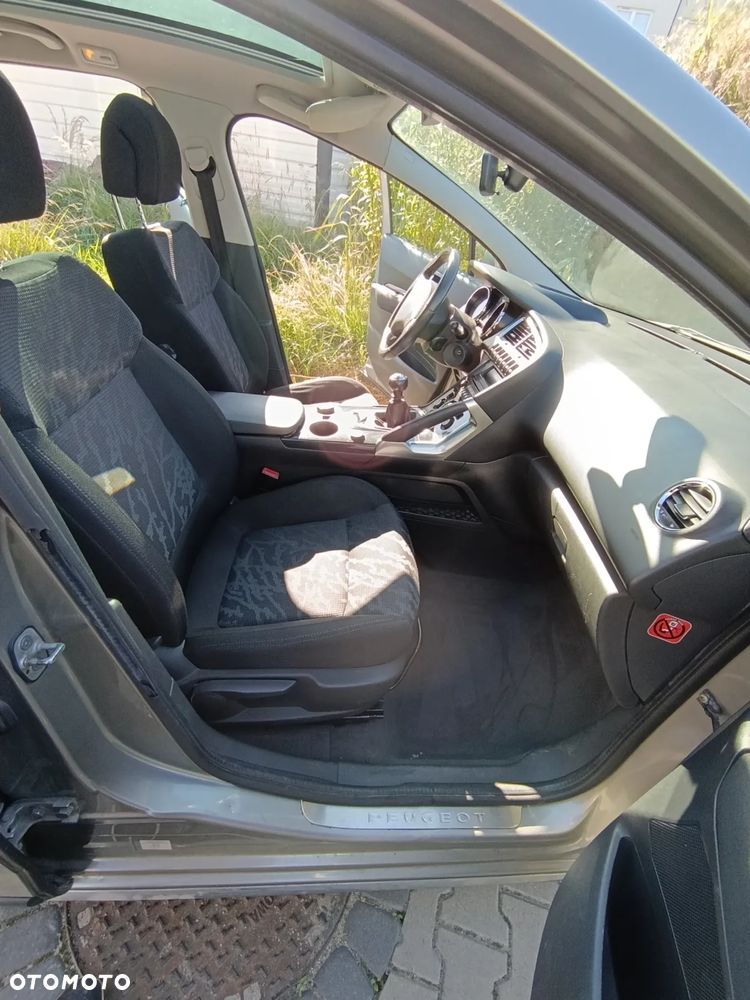 Peugeot 3008 - 17