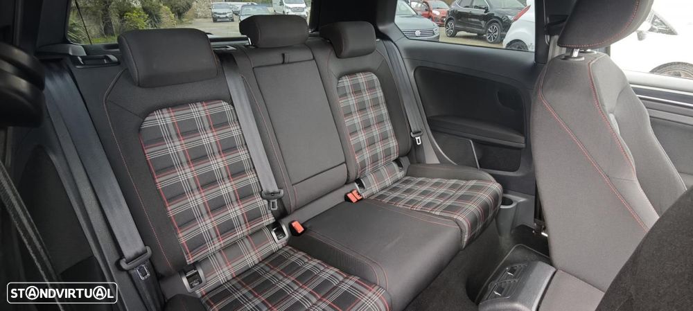 VW Golf 2.0 TSi GTi - 46