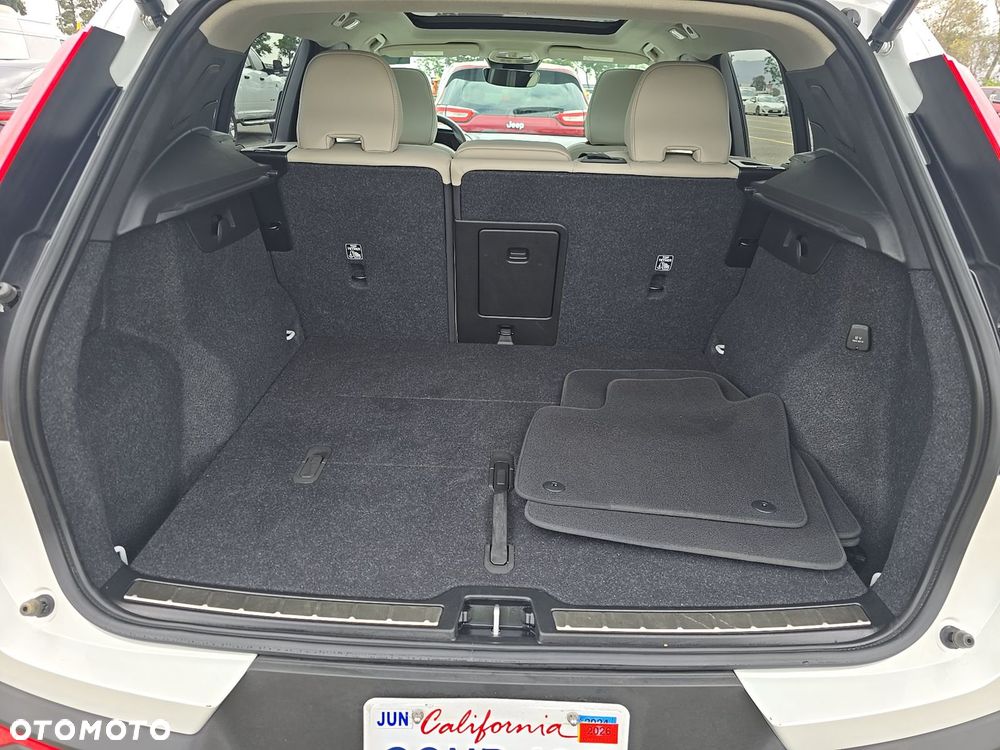 Volvo XC 40 B5 B AWD Ultimate Bright - 14