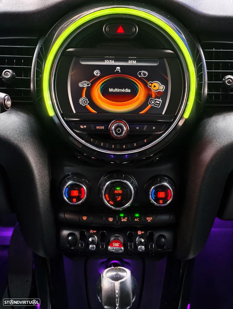 MINI 3 Portas One D - 21