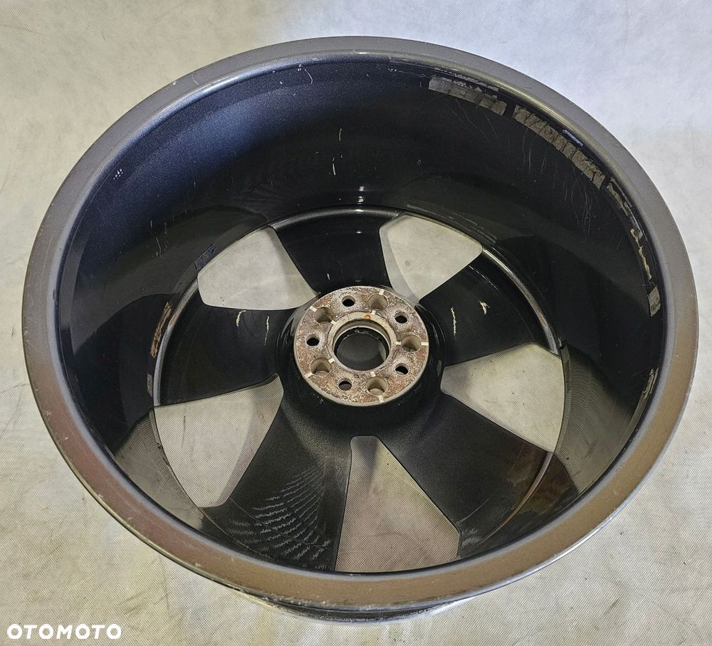 Felga Audi E TRON 4KE601025F 9,5x21 ET36 - 2
